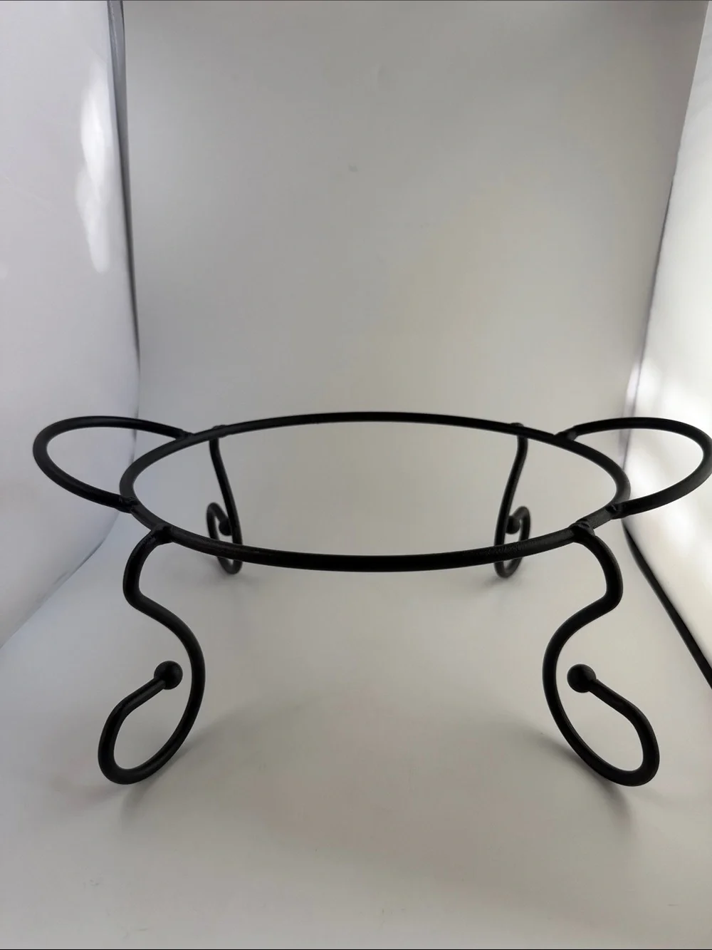 Southern Living Gail Pittman Black Iron Casserole Stand
